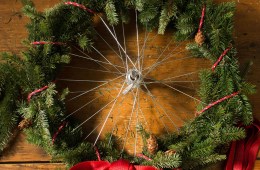 bike wheel wreath