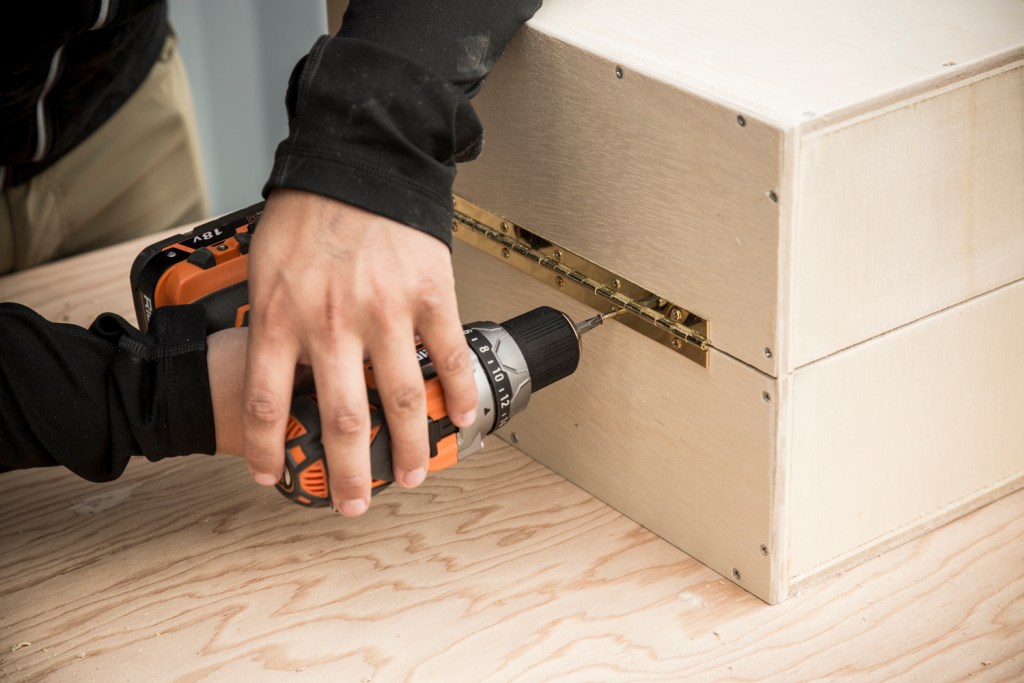 diy ski waxing box