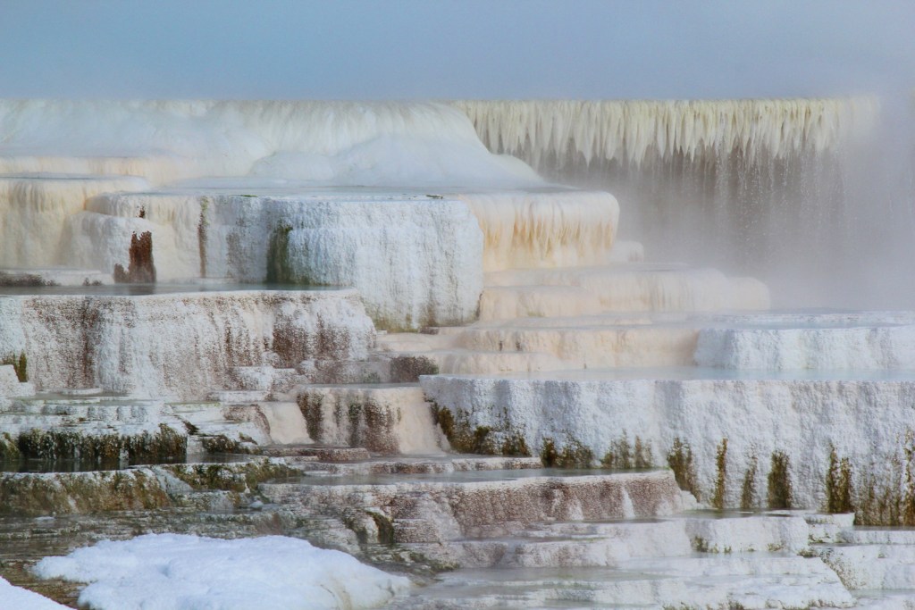 geothermal formations in yellowstone national park