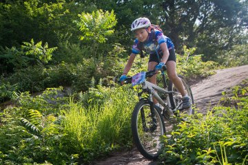 Inspiring the Next Generation of Women Shredders