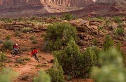 Two mountain bikers enjoy the trails of Moab