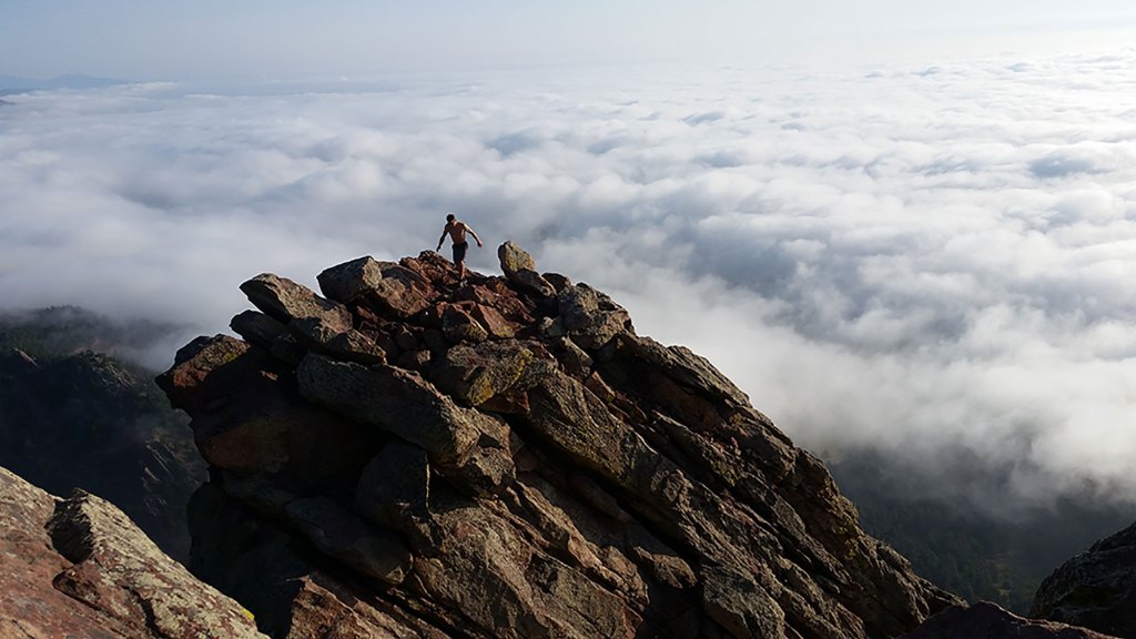 Jason Wells scrambling in the Flatirons