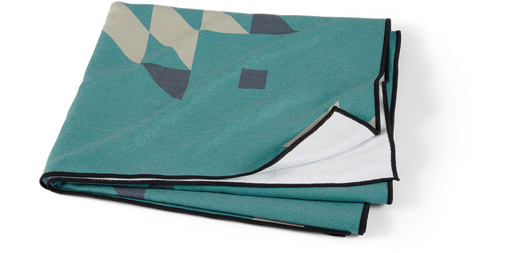 Nomadix Cabin Love Towel