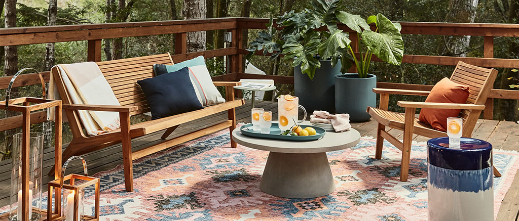 Outdoor rug