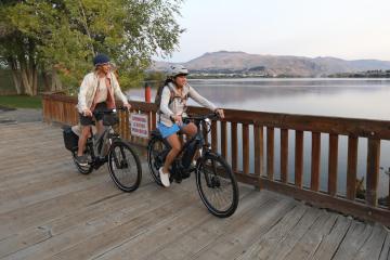 Co-op Cycles CTY e2.1 and e2.2 Electric Bike