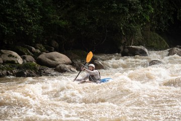 mauricio artinano rafting